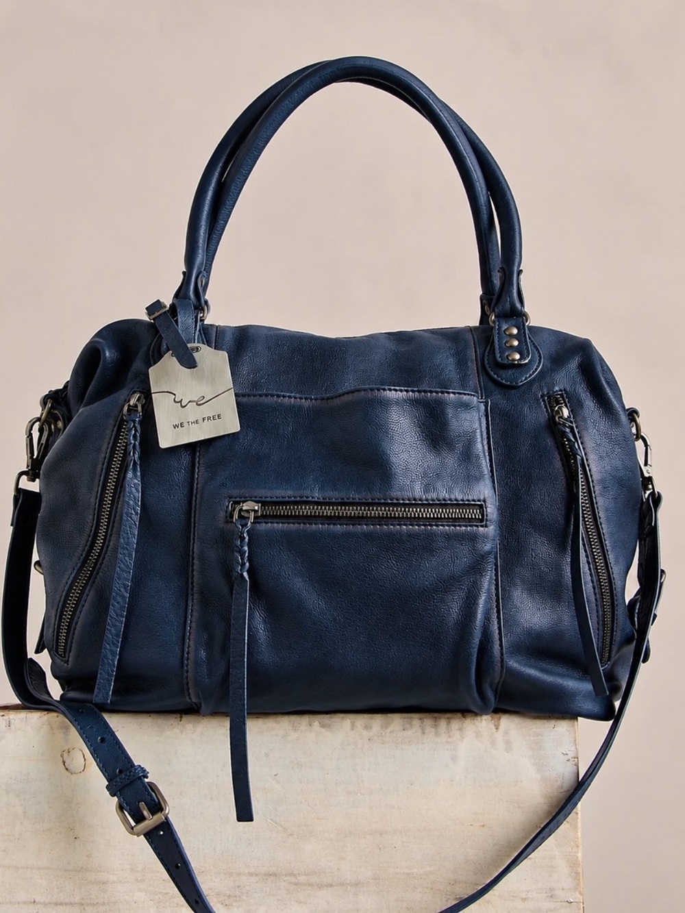 Free People Emerson Dark Rinse NWT - Picture 2 of 5